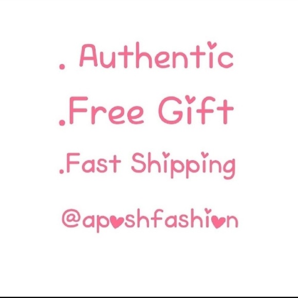 BEAUTIFUL VICTORIA'S SECRET COSMETIC BAG (1 Available) - Picture 8 of 8